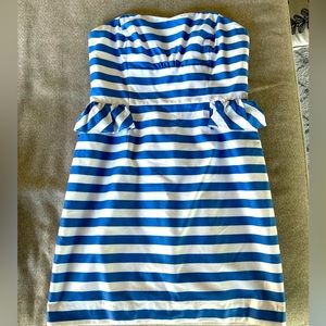 Calling all 🐎 derby gals! This is a gorgeous Lily Pulitzer dress !